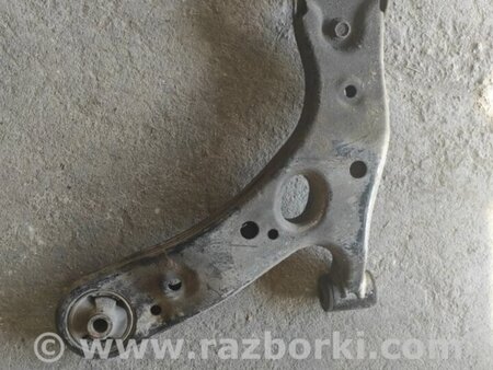 ФОТО Рычаг передний нижний для Toyota Auris E150 (10.2006-11.2012) Киев