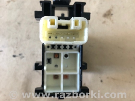 ФОТО Кнопка стеклоподьемника для Toyota Auris E150 (10.2006-11.2012) Киев