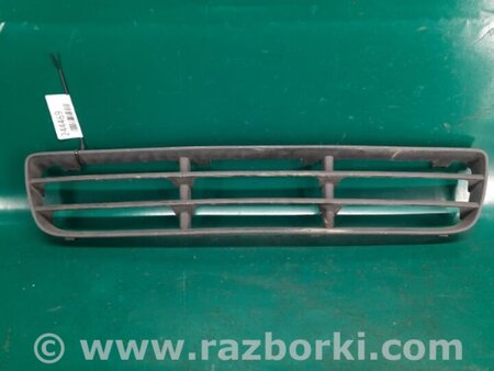 ФОТО Решетка переднего бампера для Volkswagen Bora A4 (08.1998-01.2005) Киев