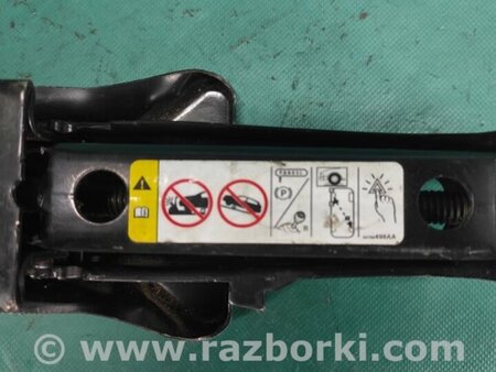 ФОТО Домкрат для Jeep Compass (06-15) Киев