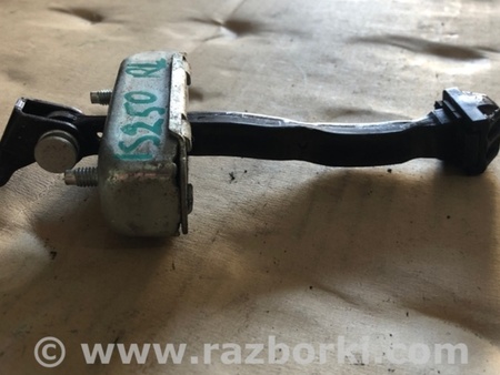 ФОТО Ограничитель двери для Lexus IS250/350 (06-12) Киев