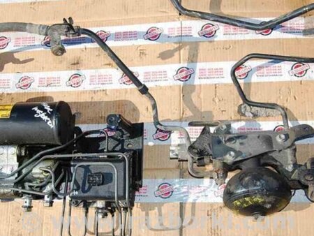 ФОТО Компрессор пневмоподвески для Toyota Land Cruiser 200 Киев