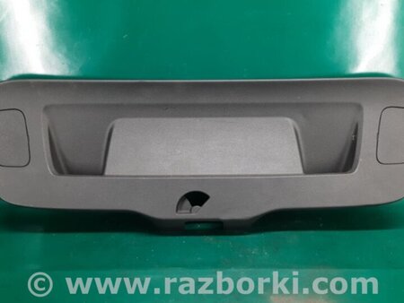ФОТО Обшивка крышки багажника для Volkswagen Passat B8 (07.2014-...) Киев