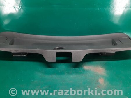 ФОТО Обшивка крышки багажника для Volkswagen Passat B8 (07.2014-...) Киев