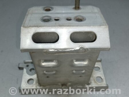 ФОТО Кронштейн усилителя переднего бампера для Toyota Prius 30 (09-17) Киев