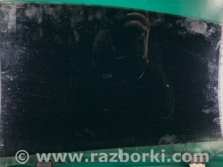 ФОТО Стекло двери для Toyota Prius 30 (09-17) Киев