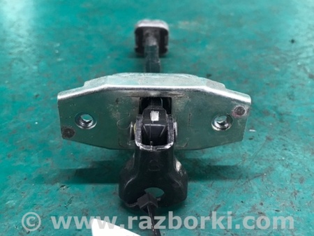ФОТО Ограничитель двери для Toyota Prius 30 (09-17) Киев