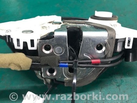 ФОТО Замок двери для Toyota Prius 30 (09-17) Киев
