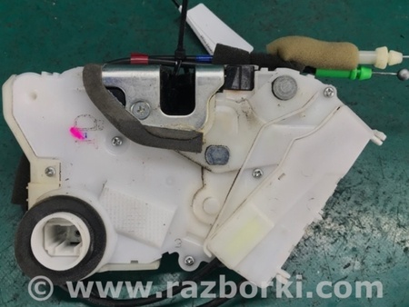 ФОТО Замок двери для Toyota Prius 30 (09-17) Киев