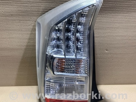 ФОТО Фонарь задний наружный для Toyota Prius 30 (09-17) Киев
