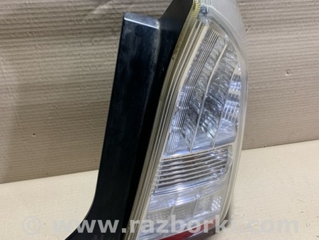 ФОТО Фонарь задний наружный для Toyota Prius 30 (09-17) Киев