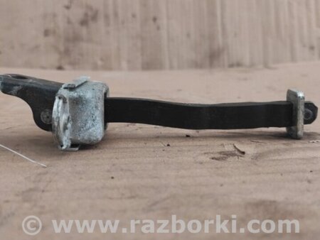 ФОТО Ограничитель двери для Nissan Qashqai (07-14) Киев