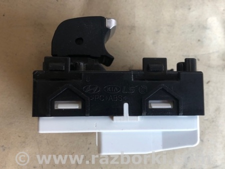 ФОТО Кнопка стеклоподьемника для Hyundai Santa Fe TM Киев