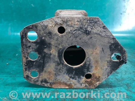 ФОТО Кронштейн усилителя переднего бампера для Toyota Sequoia (01-07) Киев