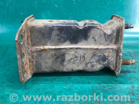 ФОТО Кронштейн усилителя переднего бампера для Toyota Sequoia (01-07) Киев