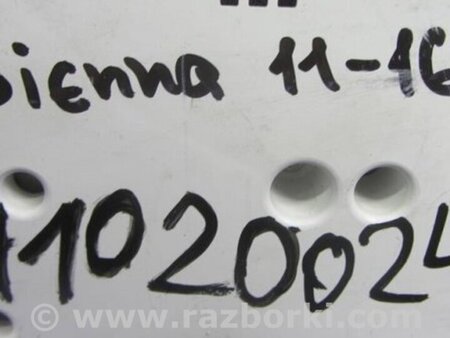 ФОТО Панель приборов для Toyota Sienna (11-16) Киев