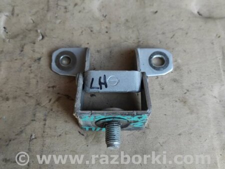 ФОТО Петля крышки багажника для Nissan Tiida/Versa C11 Киев