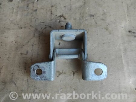 ФОТО Петля крышки багажника для Nissan Tiida/Versa C11 Киев