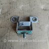 Петля крышки багажника Nissan Tiida/Versa C11