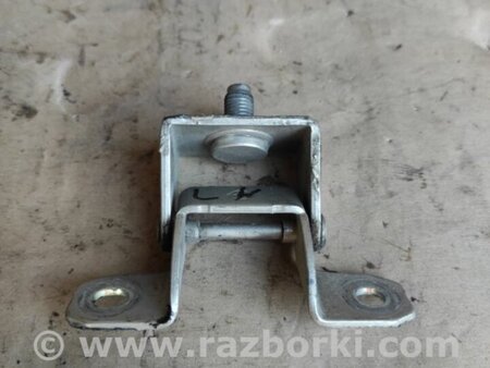 ФОТО Петля крышки багажника для Nissan Tiida/Versa C11 Киев