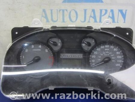 ФОТО Панель приборов для Toyota Tundra (2013-) Киев
