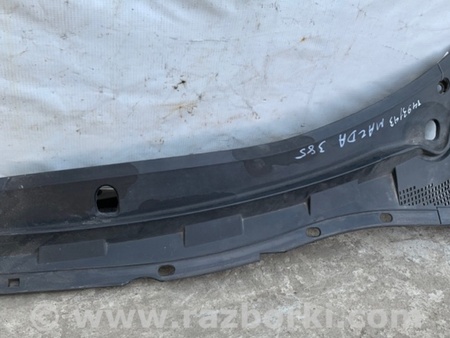 ФОТО Пластик под лобовое стекло (Жабо) для Mazda 3 BK (2003-2009) (I) Киев