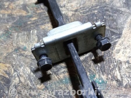 ФОТО Ограничитель двери для Mazda 3 BK (2003-2009) (I) Киев