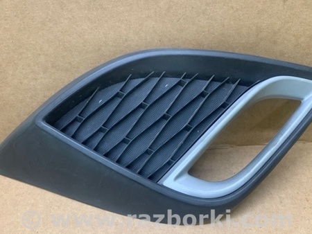 ФОТО Накладка противотуманной фары для Mazda 3 BL (2009-2013) (II) Киев
