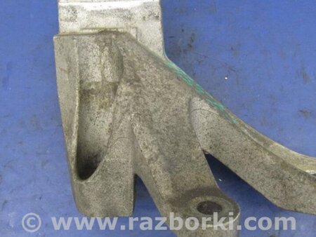 ФОТО Кронштейн крепления КПП для Mazda 3 BL (2009-2013) (II) Киев
