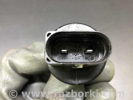 ФОТО Датчик уровня бачка омывателя для Audi (Ауди) A4 B8 - 8K2, 8K5 (08.2007-11.2015) Киев