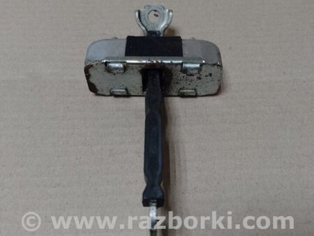 ФОТО Ограничитель двери для Toyota Auris E150 (10.2006-11.2012) Киев
