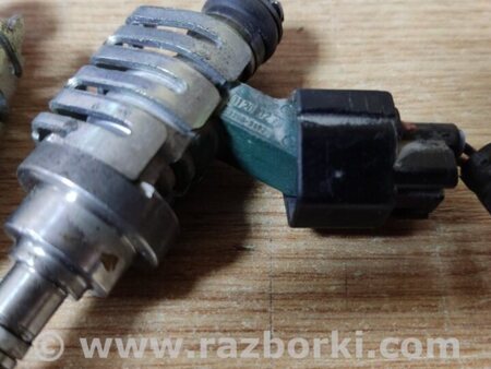 ФОТО Форсунка топливная для Toyota Avensis T250 (02.2003-10.2009) Киев