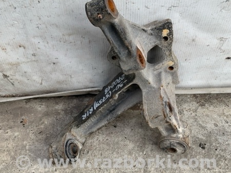 ФОТО Цапфа для Toyota Camry 30 XV30 (09.2001-03.2006) Киев