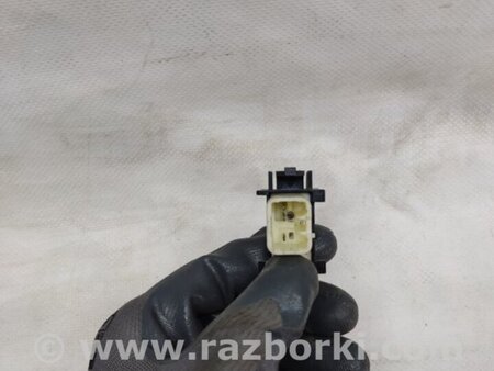 ФОТО Кнопка центрального замка для Toyota Camry 30 XV30 (09.2001-03.2006) Киев