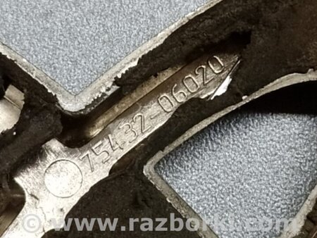 ФОТО Эмблема для Toyota Camry 40 XV40 (01.2006-07.2011) Киев