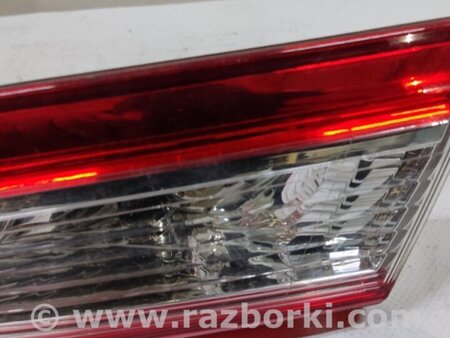 ФОТО Фонарь задний внутренний для Toyota Camry 50 XV50 (08.2011-11.2014) Киев