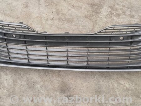 ФОТО Решетка переднего бампера для Toyota Camry 70 XV70 (01.2017-...)  Киев