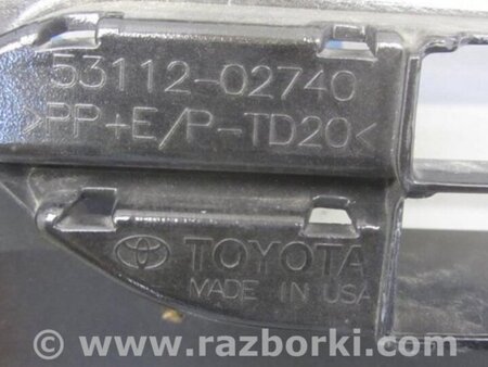 ФОТО Решетка переднего бампера для Toyota Corolla E170 Киев