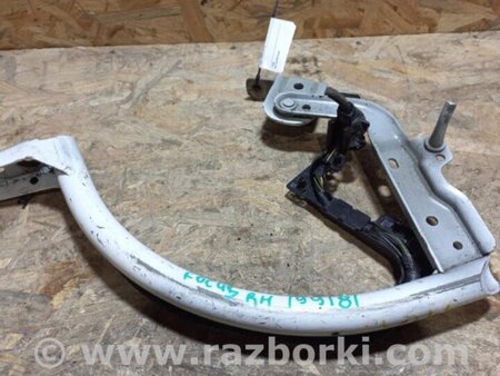 ФОТО Петля крышки багажника для Ford Focus 3 (01.2010 - 03.2018) Киев