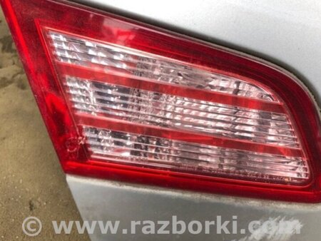 ФОТО Фонарь задний внутренний для Infiniti G35 Киев