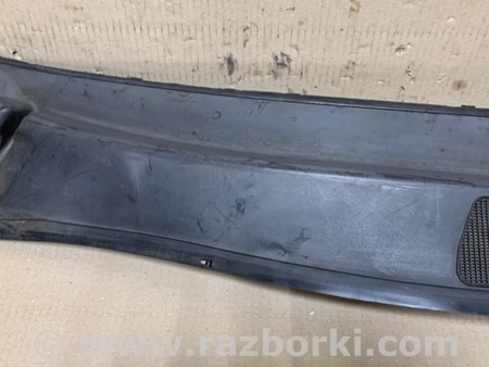ФОТО Пластик под лобовое стекло (Жабо) для Toyota Highlander (01-07) Киев
