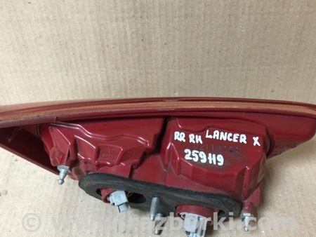 ФОТО Фонарь задний внутренний для Mitsubishi Lancer X 10 (08-17) Киев