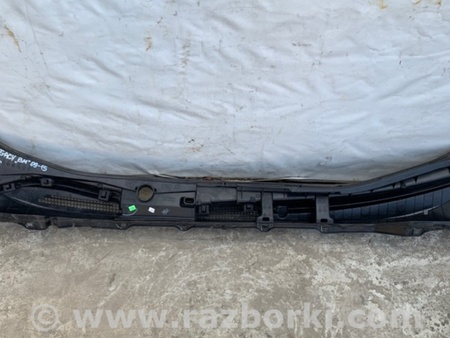 ФОТО Пластик под лобовое стекло (Жабо) для Subaru Legacy BM Киев