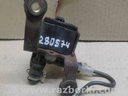 ФОТО Клапан гидроподвески для Lexus LS430 (00-06) Киев