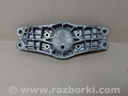 ФОТО Кронштейн крепления КПП для Lexus LS460 (06-12) Киев