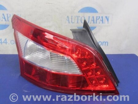 ФОТО Фонарь задний наружный для Nissan Maxima A35 (08-15) Киев