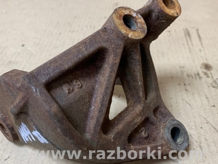 ФОТО Кронштейн крепления двигателя для Mazda MPV Киев