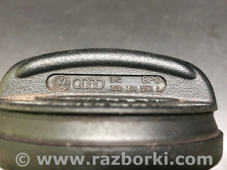 ФОТО Крышка топливного бака для Volkswagen Passat B7 (09.2010-06.2015) Киев