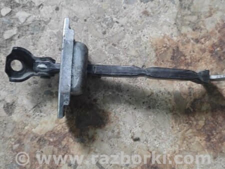 ФОТО Ограничитель двери для Toyota Prius 20 Киев