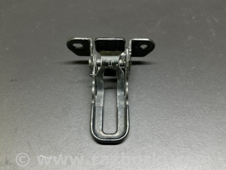 ФОТО Крюк замка капота для Toyota Prius 30 (09-17) Киев